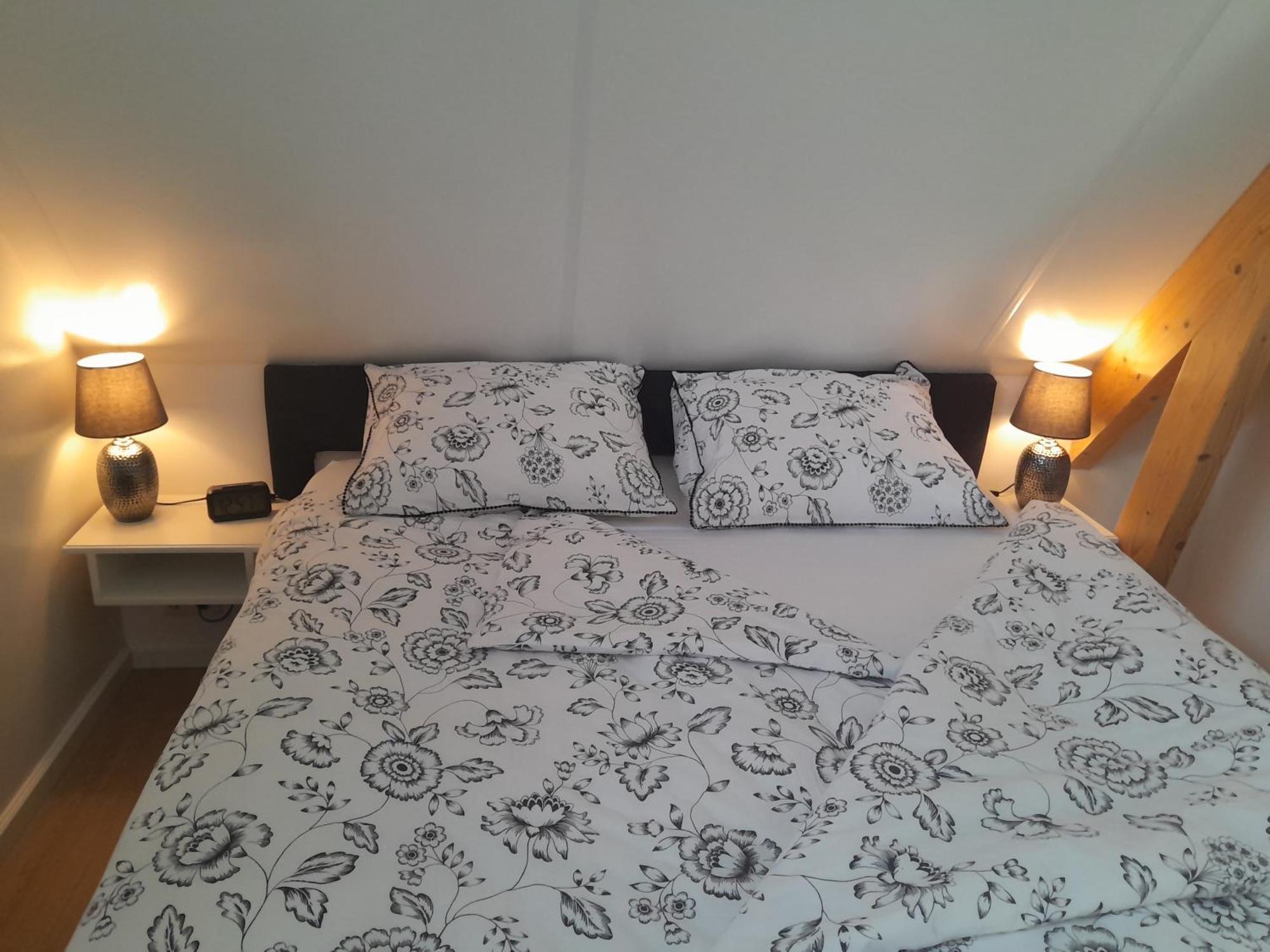 Top Appartement Short Stay In Mooie Omgeving Kortenhoef. ภายนอก รูปภาพ